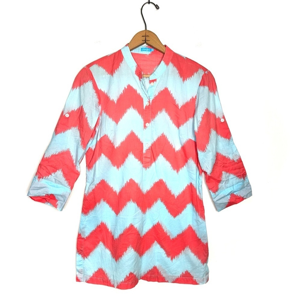 J. McLaughlin | Chevron Print Roll Tab Sleeves Top Size XS